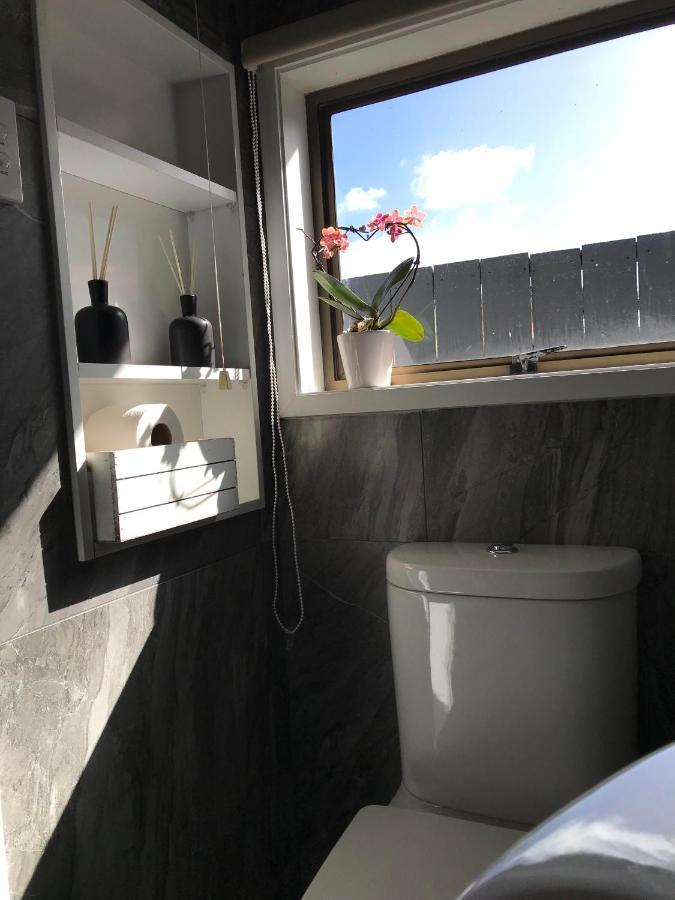 Onehunga Garden Tinyhouse With Parking Ξενοδοχείο Όκλαντ Εξωτερικό φωτογραφία
